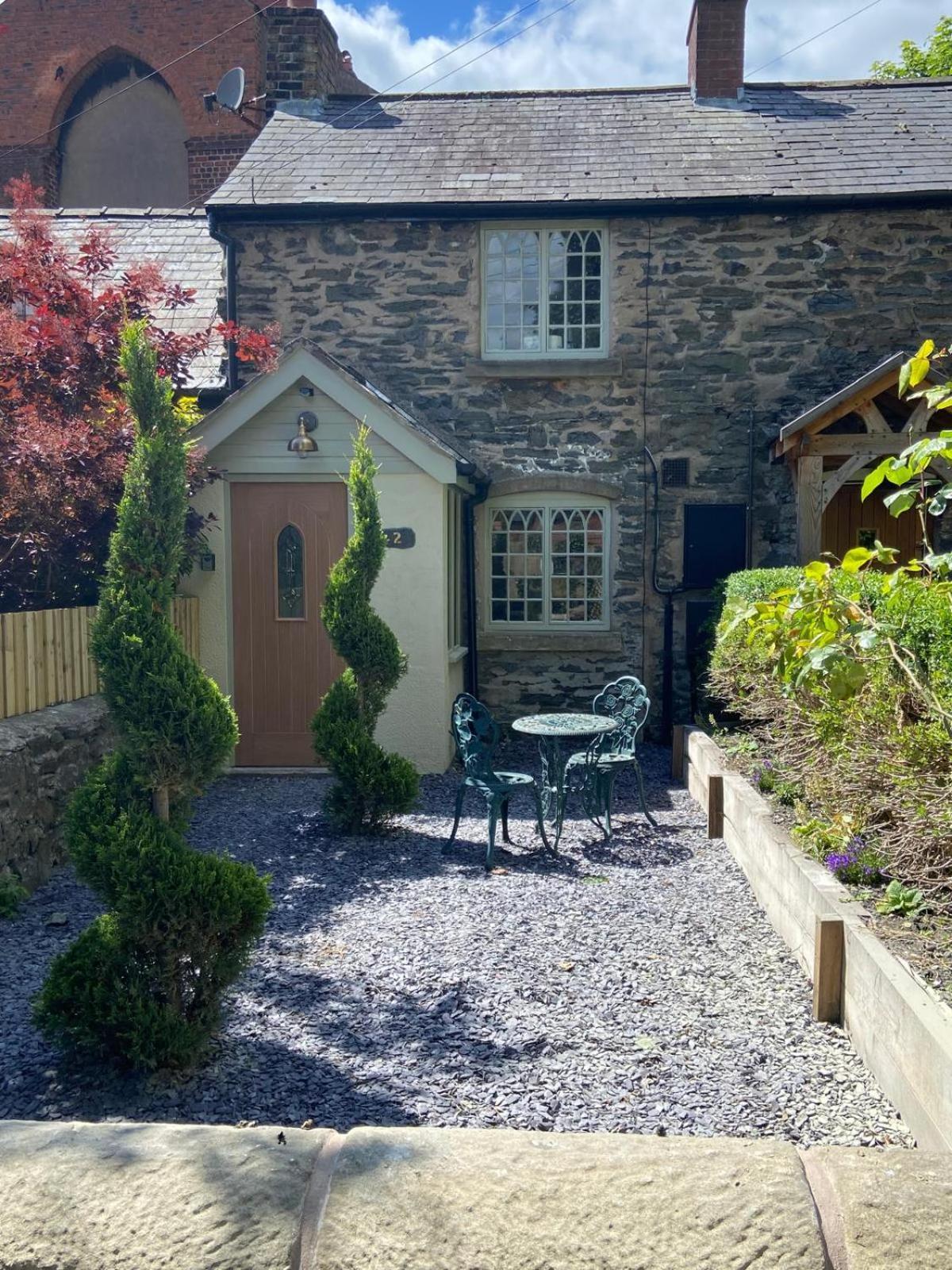 Posh Little Cottage Llangollen Bagian luar foto
