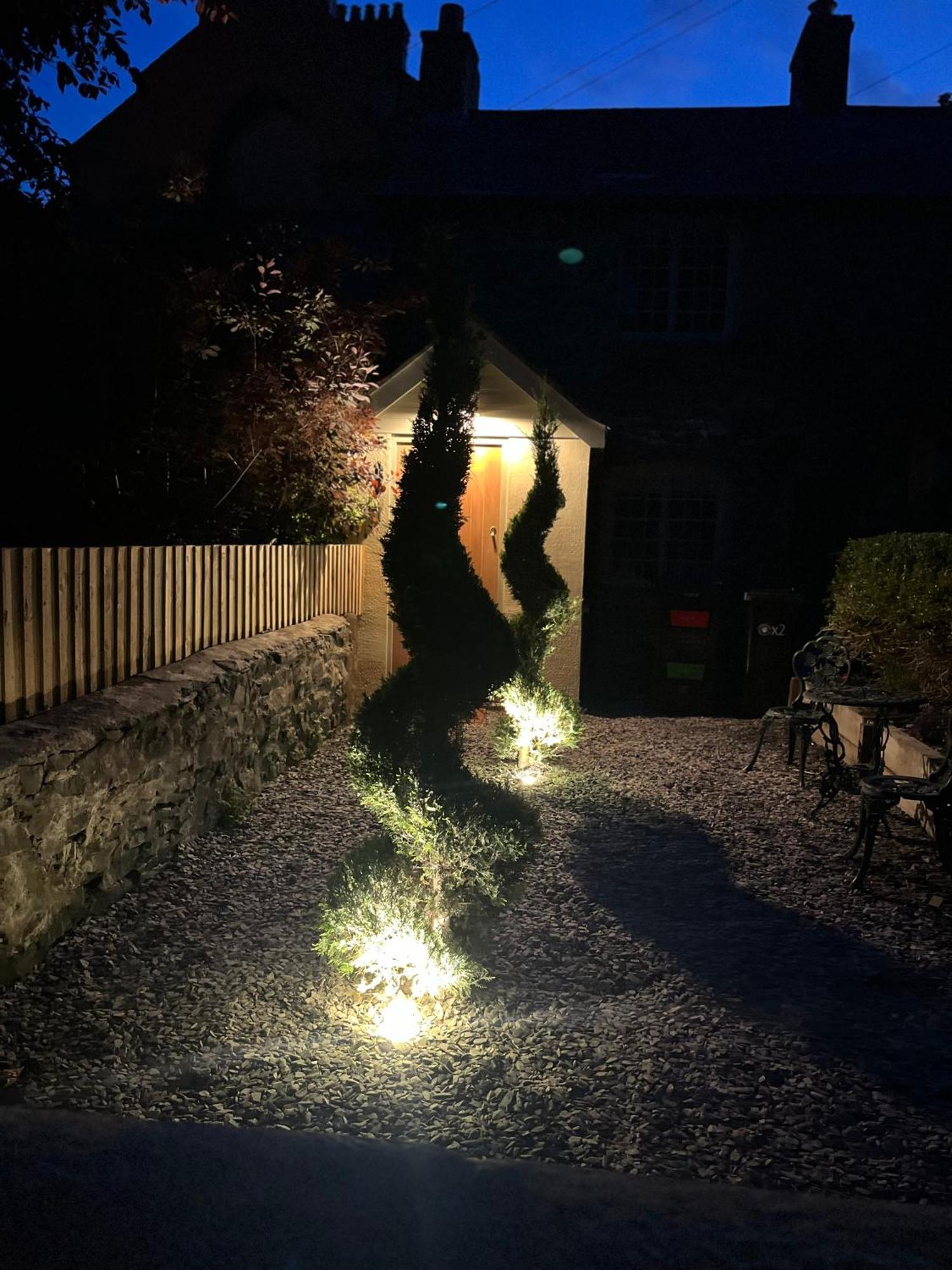 Posh Little Cottage Llangollen Bagian luar foto